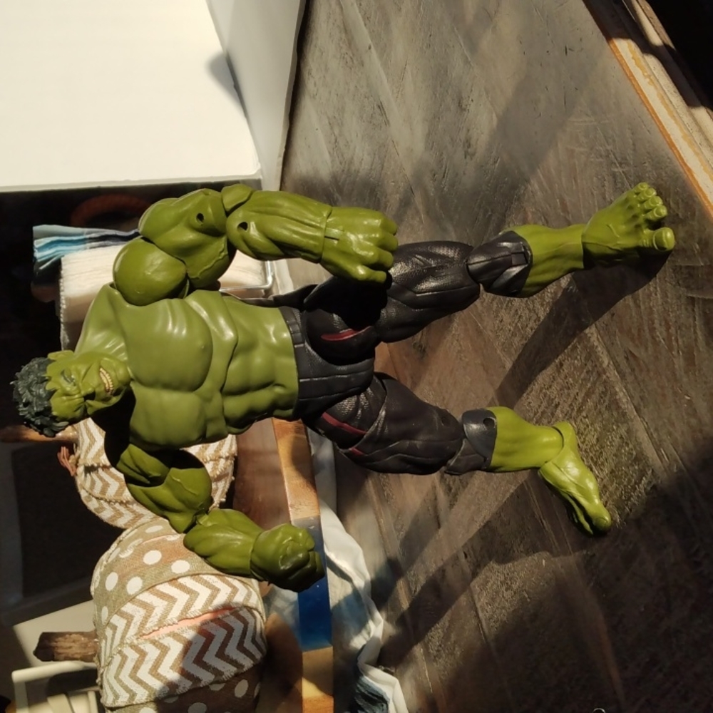 Marvel Legends Hulk Action Figure
